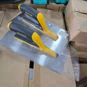 TRUELLE PLATRE PLASTIQUE CAREE